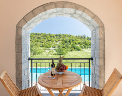 Meadow & Old Lady House