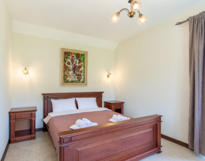 Meadow & Old Lady House