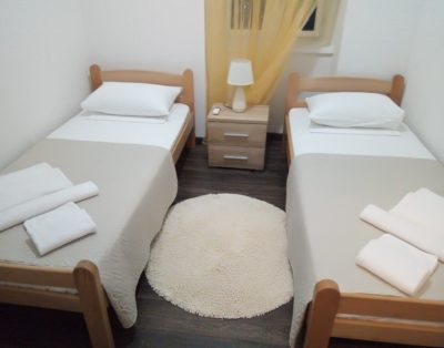 Meadow & Old Lady House